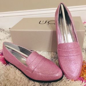 NEW Gigi Pink Glitter Loafer